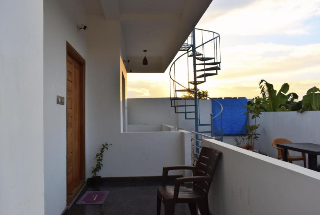 Dkv Beach View Bahur Εξωτερικό φωτογραφία